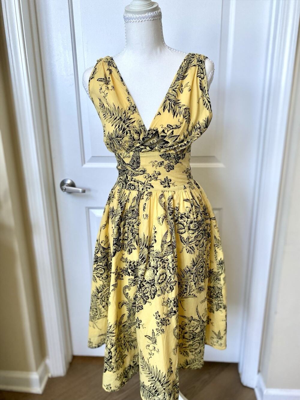 Trashy Diva Women's Yellow Japanese Floral Print Swing Dress Sz 2
